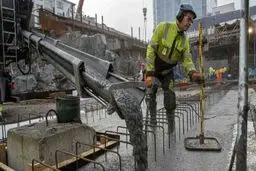 مهندسانی که در پروژه های ساختمانی مشغولند، بخوانند