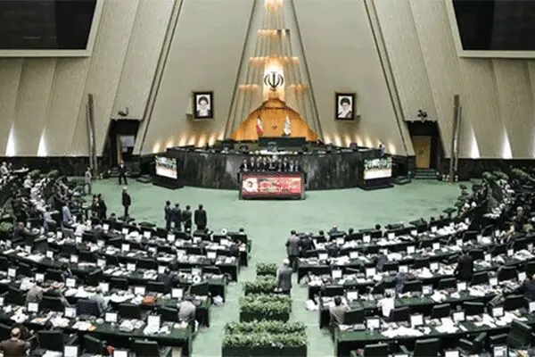 پیشنهاد ختم روزانه قرآن از طرف نمایندگان مجلس
