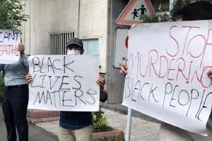 تجمع دانشجویان در اعتراض به قتل جورج فلوید