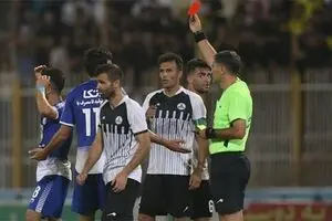 بازیکن استقلال بازی مقابل فولاد را از دست داد