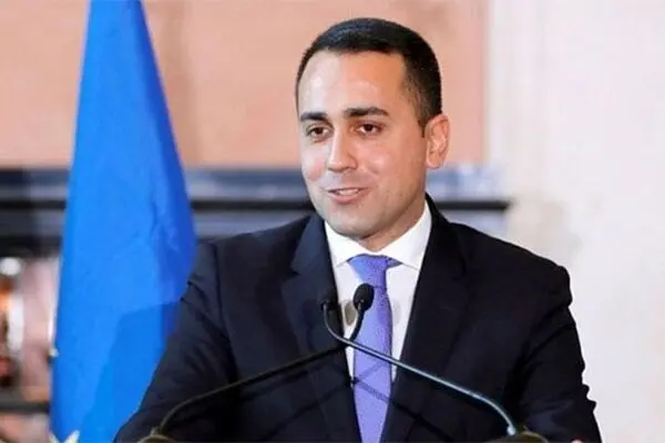 وزیر خارجه ایتالیا وارد لیبی شد