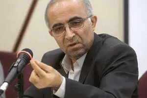 روحانی جامعه را به سمت فقر هدایت می‌کند