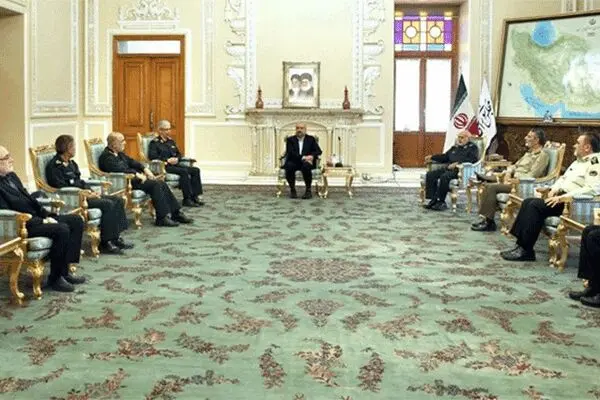 قالیباف: اقتصاد و صنعت نیز مردمی شود، پیشرفت خواهد کرد