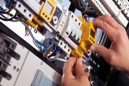 استاندارد کابل‌کشی در ساختمان‌سازی چگونه است؟