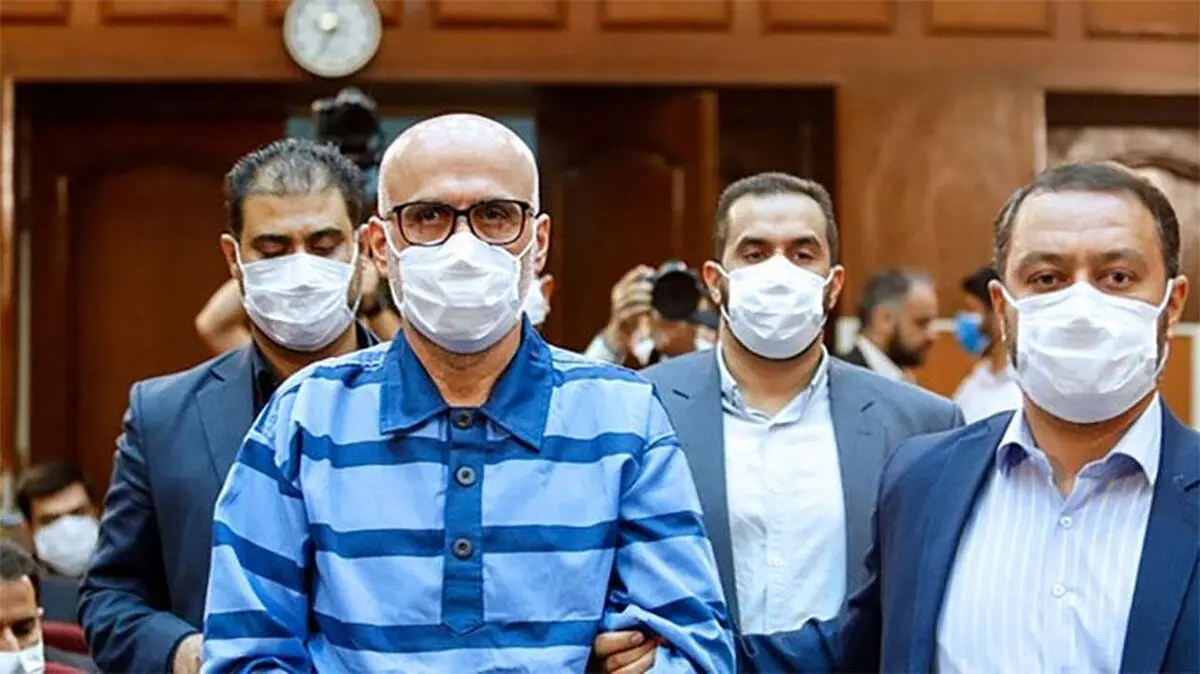 قاضی خطاب به وکیل طبری: ظاهرا پرونده را مطالعه نکردید