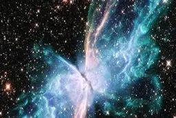 ثبت تصویری زیبا از دو سحابی سیاره‌نما