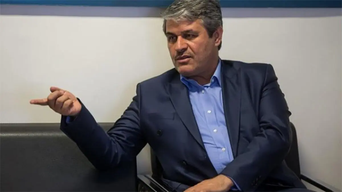 مایه گذاری از «گردن» و «لرها» و «نترسیدن» در نامه‌ی تند تاجگردون به توکلی