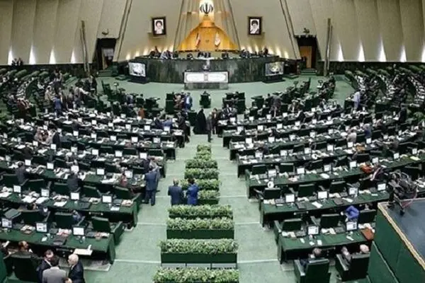 نجومی بگیرانی که قرار است حقوق‌های نجومی را اصلاح کنند