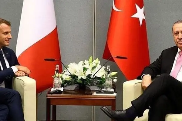 بلومبرگ: ترکیه رویاهای فرانسه در لیبی را بر باد داد