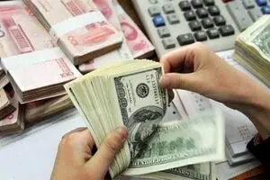 قیمت دلار امروز دوشنبه ۱۲ مرداد در بازار