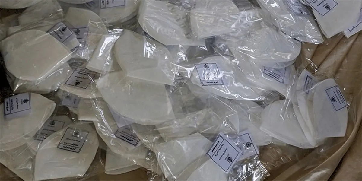 ماسک صنعتی ۱۳۰۰ تومان است