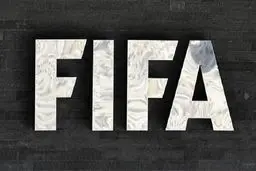 فیفا قانون ۵ تعویض در یک بازی را تمدید کرد