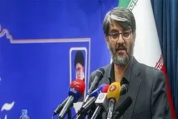 زمینه بسیاری از تخلفات مشکلات اقتصادی و اجتماعی است
