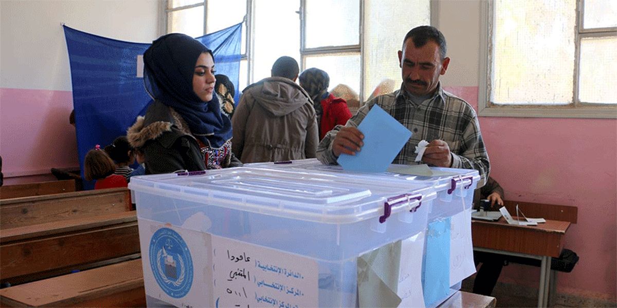 مردم سوریه پای صندوق‌های رای رفتند
