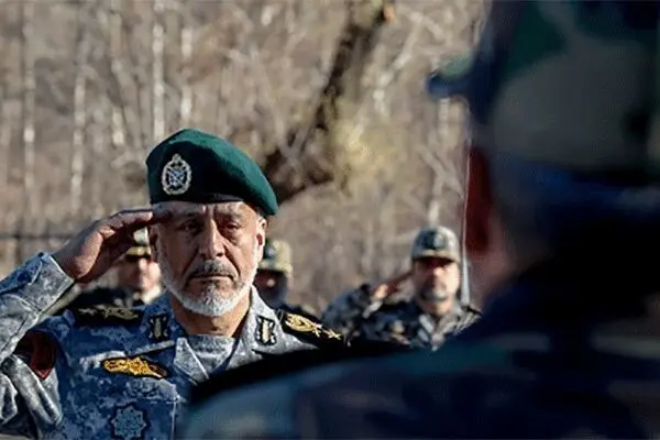 امیر دریادار سیاری از مرکز آموزش دژبان ارتش بازدید کرد
