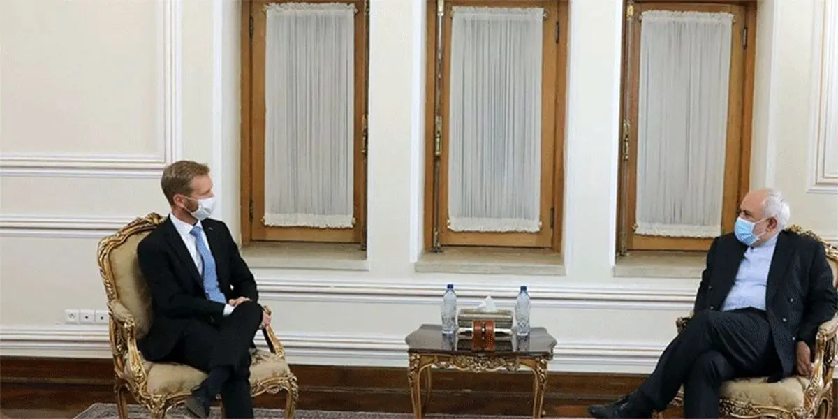 خداحافظی سفیران اکوادور، اسلواکی و نروژ در ایران با ظریف