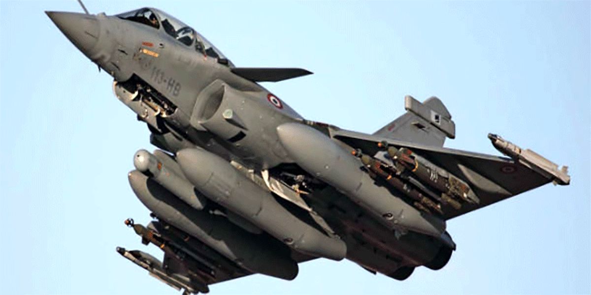 جنگنده‌های رافائل فرانسوی در هند فرود آمد
