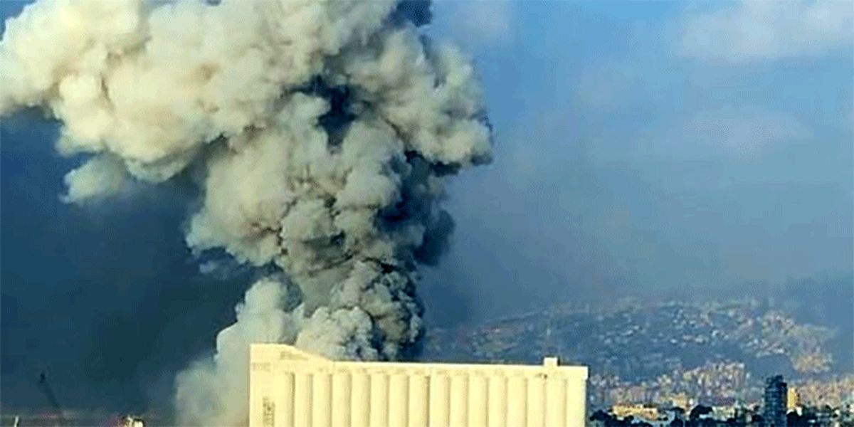 عکس: انفجار بیروت شبیه به حادثه هیروشیما و ناکازاکی است؛ نخست‌وزیر لبنان فردا را عزای عمومی اعلام کرد