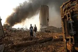 انگلیس: گمانه‌زنی درباره انفجار بیروت زود است