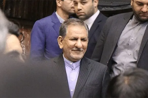 جهانگیری: باید به خبرنگاران در انجام وظایفشان کمک کرد