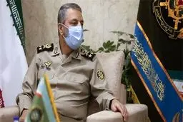 فرمانده ارتش: همدلی و هم‌افزایی را به نسل جوان نشان دهیم