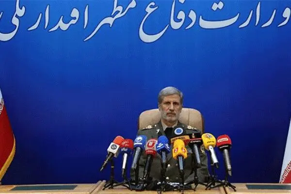 پیشرفت دفاعی کشور در ۴ دهه گذشته عظیم است