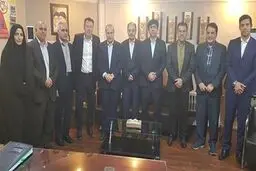هیئت رئیسه فدراسیون فوتبال با ون به مجلس رفت