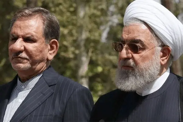 چرا کسی مسئولیت دلار ۴۲۰۰را گردن نمی‌گیرد؟