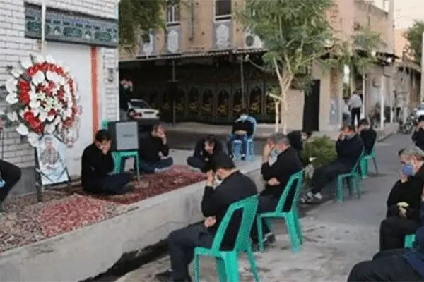 عزاداری کنار بالین شهدای گمنام