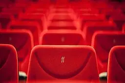 برخی سینماها محکوم به تعطیلی هستند