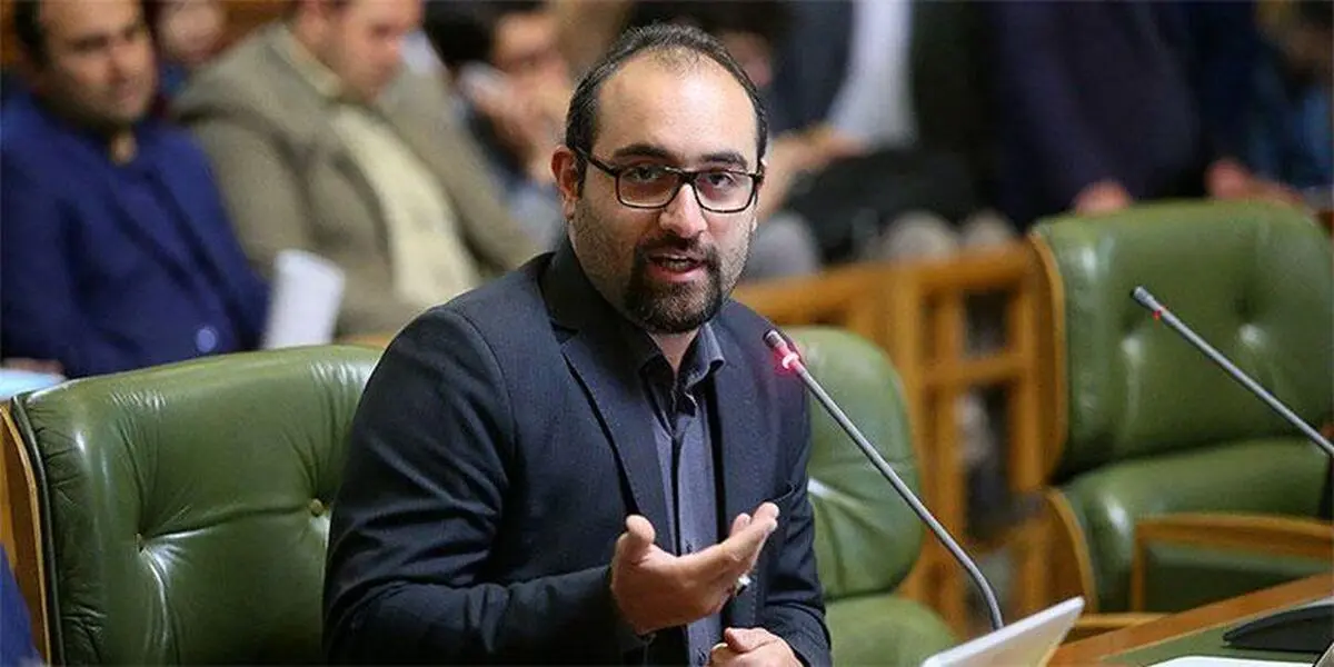 حجت نظری: دلمان از دولت خون است!