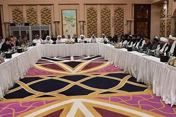 عکس: توئیت جنجالی؛ ملا برادر و پمپئو در کنار هم!
