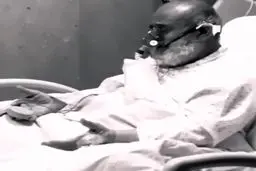 فیلم:  لحظاتی از راز و نیاز خالصانه شیخ حسین انصاریان در بیمارستان