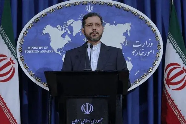 خطیب زاده: پمپئو می خواهد قدری از حیثیت برباد رفته رژیم ترامپ را برگرداند