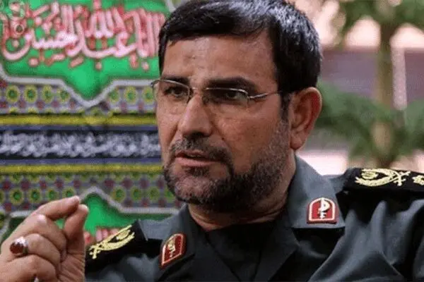 در روز واقعه جنازه‌های دشمنان را از تنگه هرمز خارج می‌کنیم