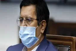 همتی: کالاهای اساسی ۲۴ ساعته ترخیص می‌شود