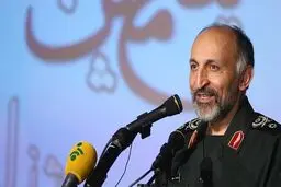 دفاع مقدس مبارزه‌ای میان حق و باطل بود