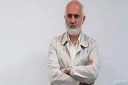 احمد توکلی: دولت آرایش جنگی ندارد