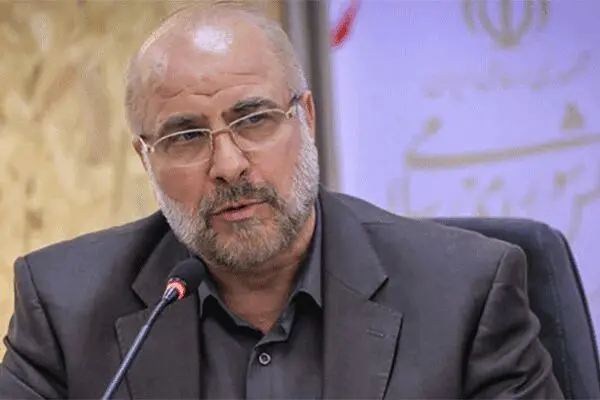 بلباسی‌ها خود را به مسیر سیل انداختند تا کسی را آب نبرد