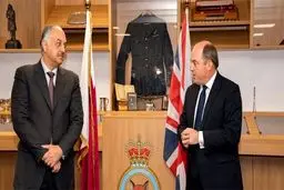 قطر و انگلیس توافق توسعه همکاری دفاعی امضا کردند