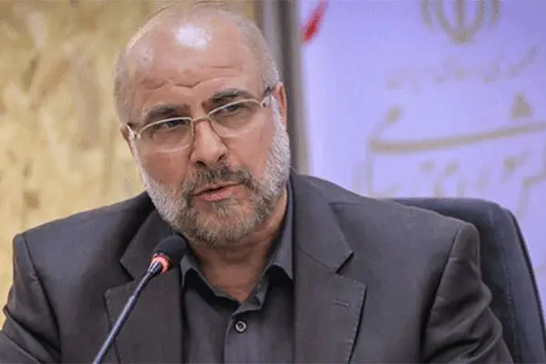 معلمان جوان، پرچمداران اصلی شکستن زنجیره محرومیت هستند