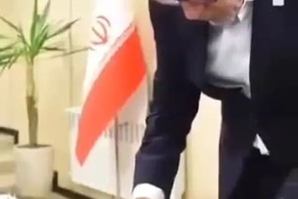 فیلم: حذف و اضافه‌های آقای وزیر...!