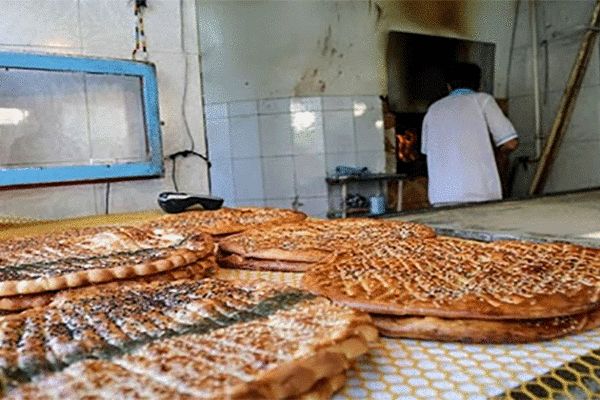 گلایه نانوایان از بی توجهی مسئولان به تعیین تکلیف قیمت نان