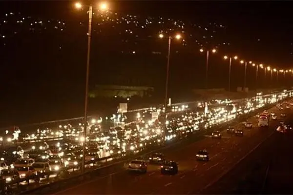 جاده چالوس شبها مسدود است