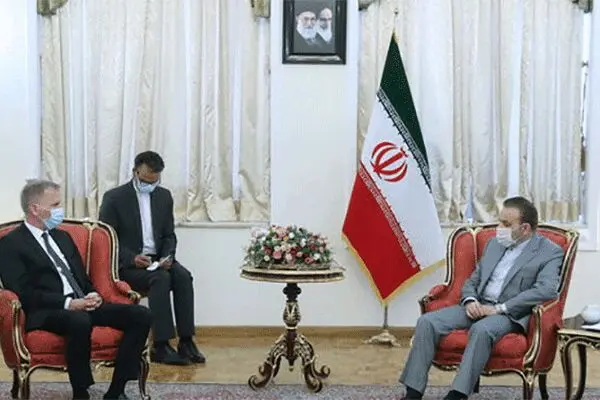 واعظی: با کارشکنی‌های آمریکا حفظ برجام از شکل‌گیری آن سخت‌تر شد