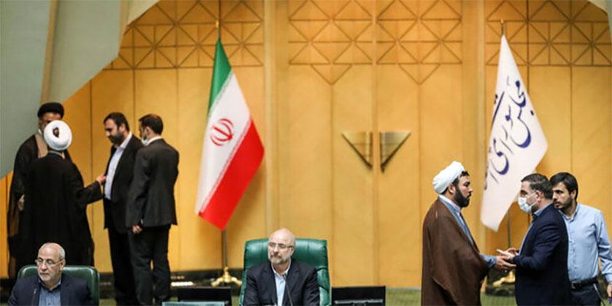 تعطیلی دو ماهه جلسه سران قوا توسط روحانی