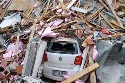 تصاویر: زلزله ازمیر