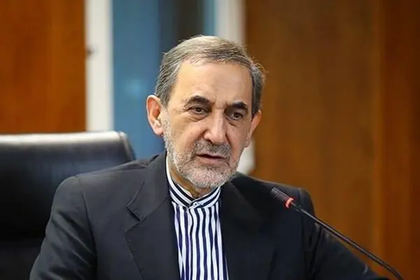 ولایتی: «مکرون» دنباله‌رو صهیونیست‌ها‌ست
