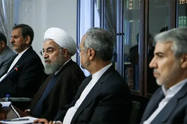 ناهماهنگی تیم اقتصادی دولت دلیل اصلی گرانی‌ها است