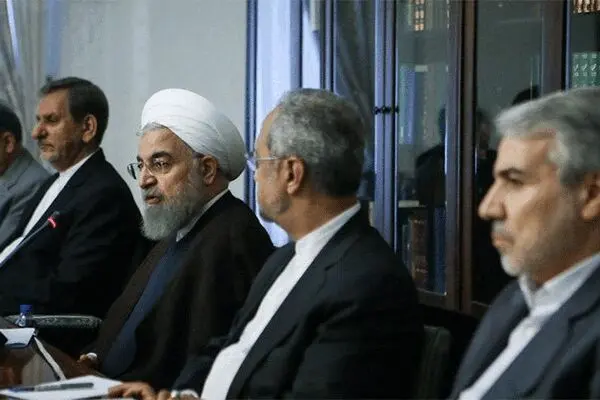 ناهماهنگی تیم اقتصادی دولت دلیل اصلی گرانی‌ها است